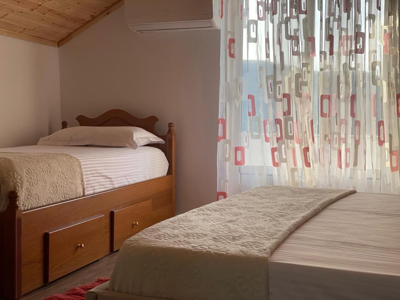 Guesthouse & Hospitality 베라트 외부 사진