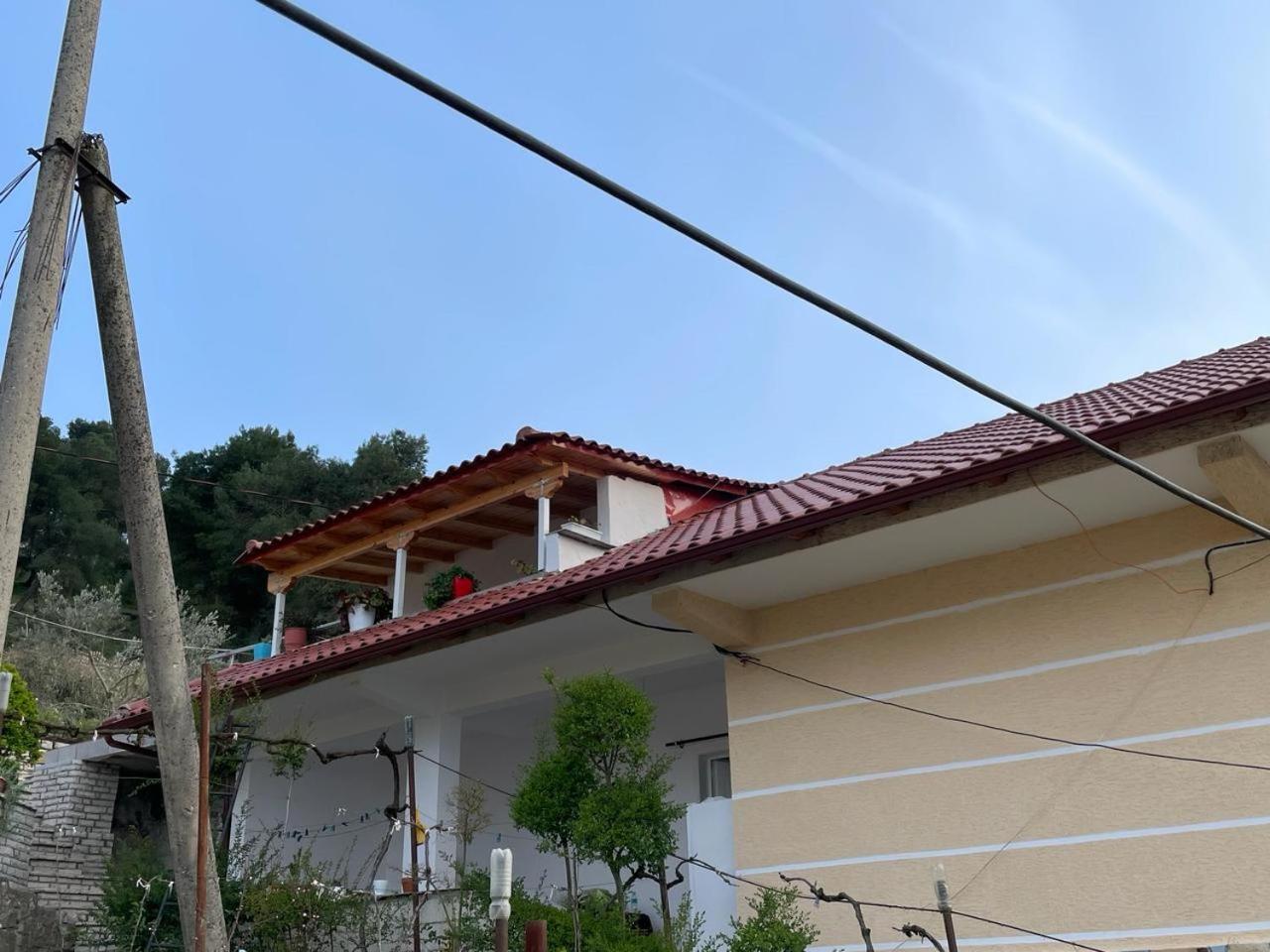 Guesthouse & Hospitality 베라트 외부 사진